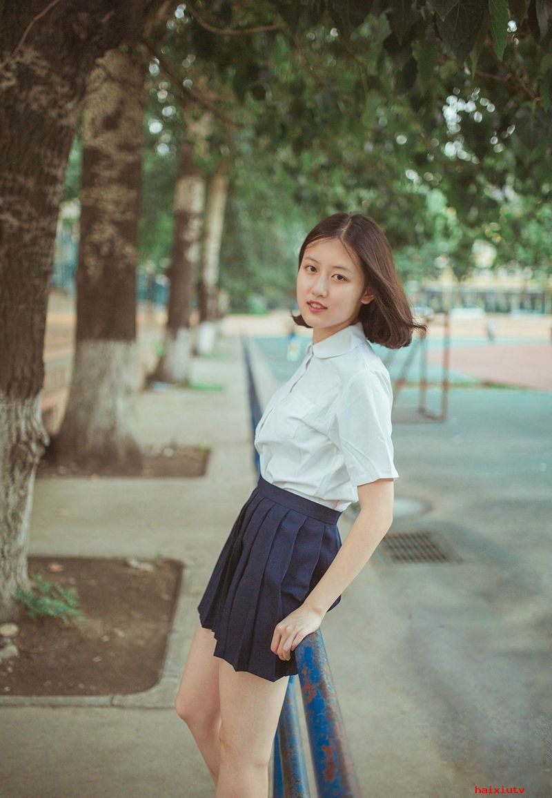 嗨秀秀场直播 美女讲个笑话都这么性感