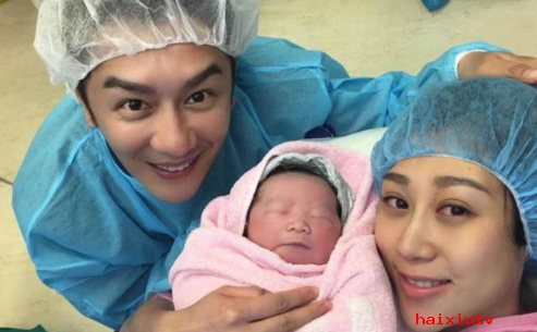 聊天室新闻陈浩民娇妻蒋丽莎 秀身材美腿精神好3